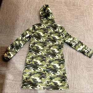 ⭐️NWT Nine West cinched waist camo jacket⭐️